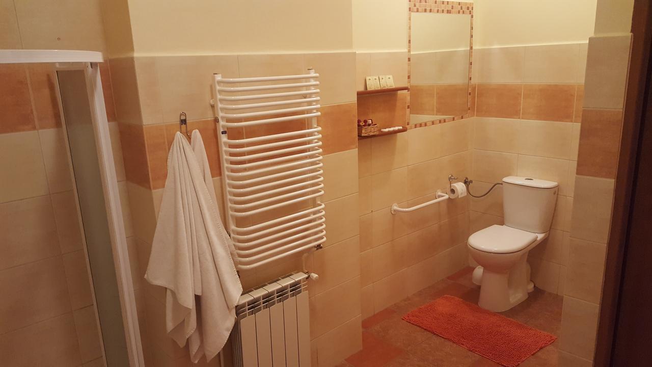 Hotel Osrodek Wypoczynkowy Iskra à Piwniczna-Zdroj Extérieur photo